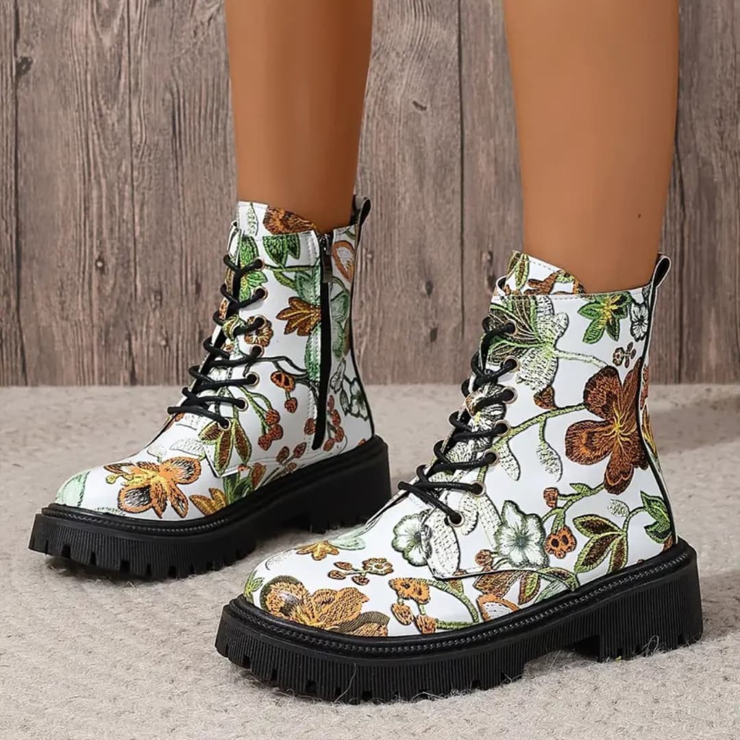 Karina - Stylish ankle boots with zip for women