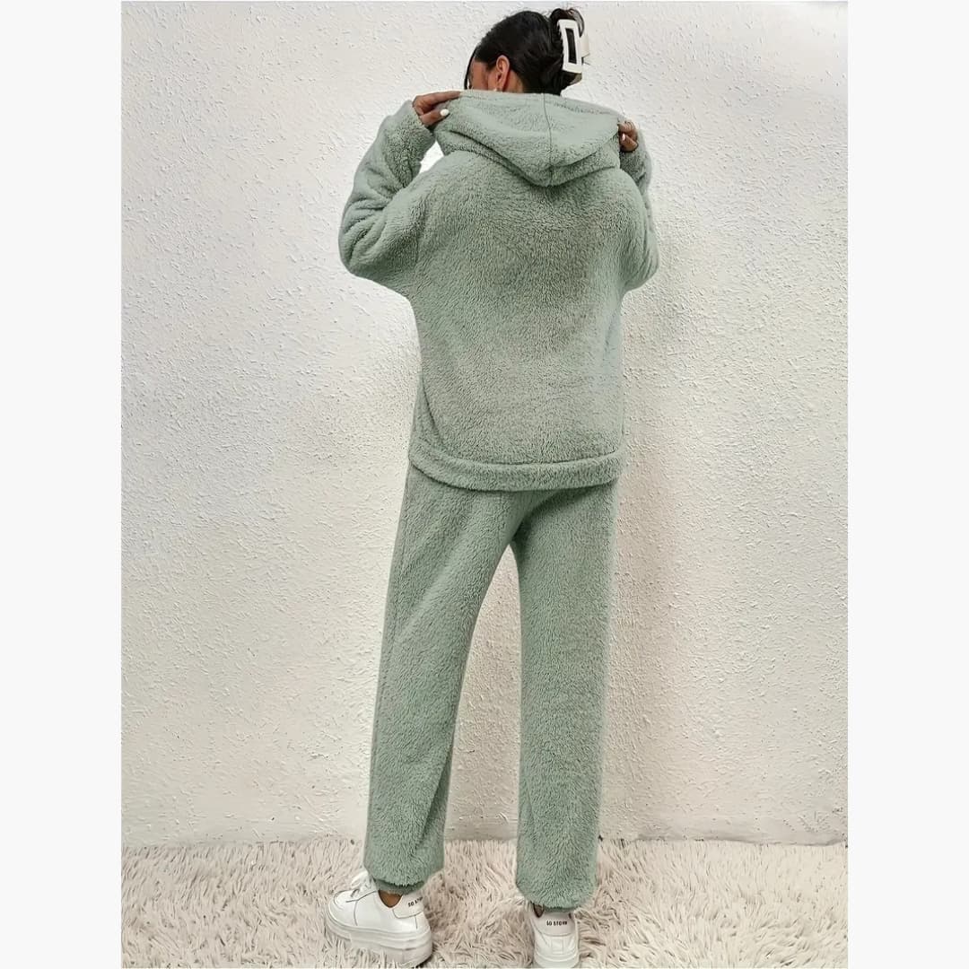 Eliana - Warm two-piece loungeantrekk for women