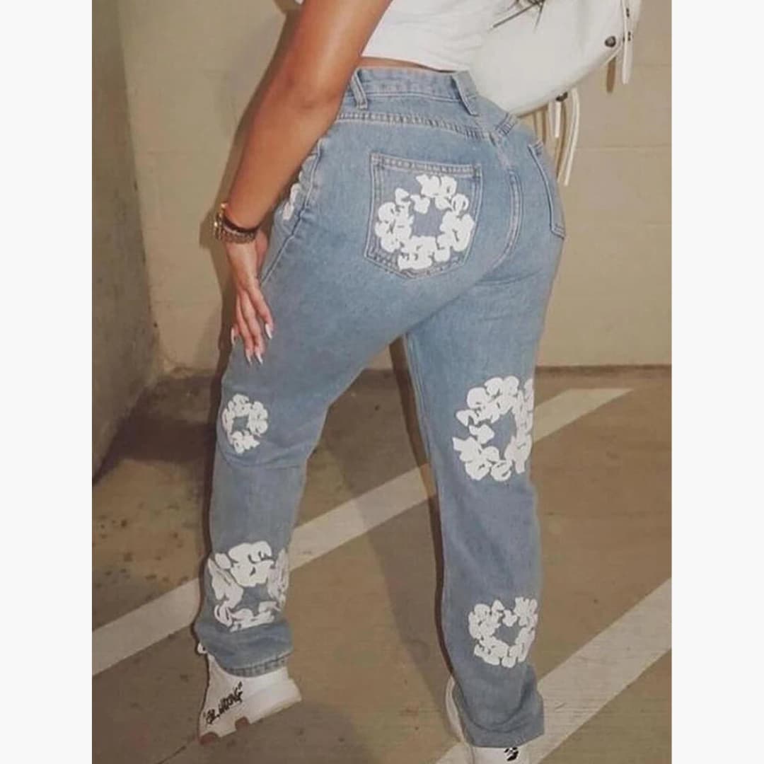 Alicia - Fashionable floral jeans with high waist for women