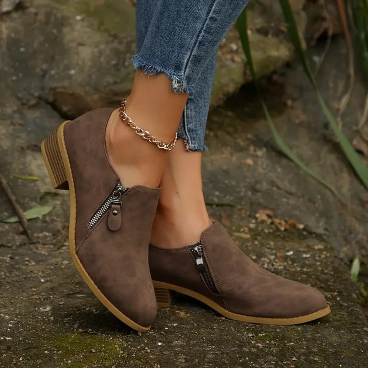Talia - Comfortable boots with mid-rise heel for women