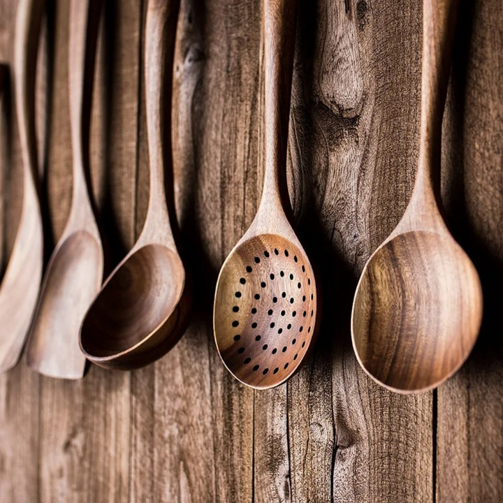 5-Part Kitchen Utensils in Walnut - Rustic Style