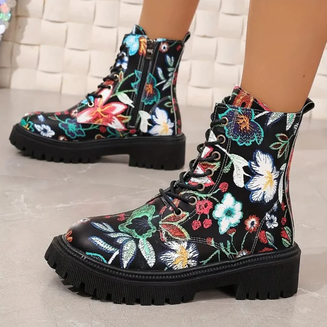 Karina - Stylish ankle boots with zip for women