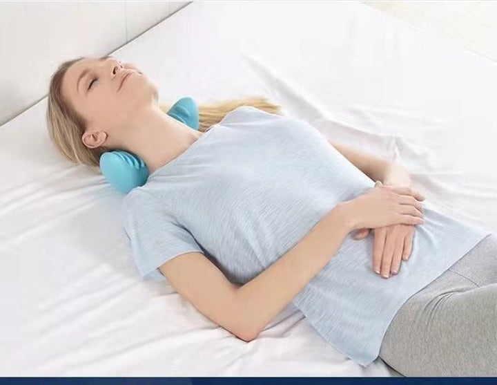 Nackkudde i skum med massagepunkter