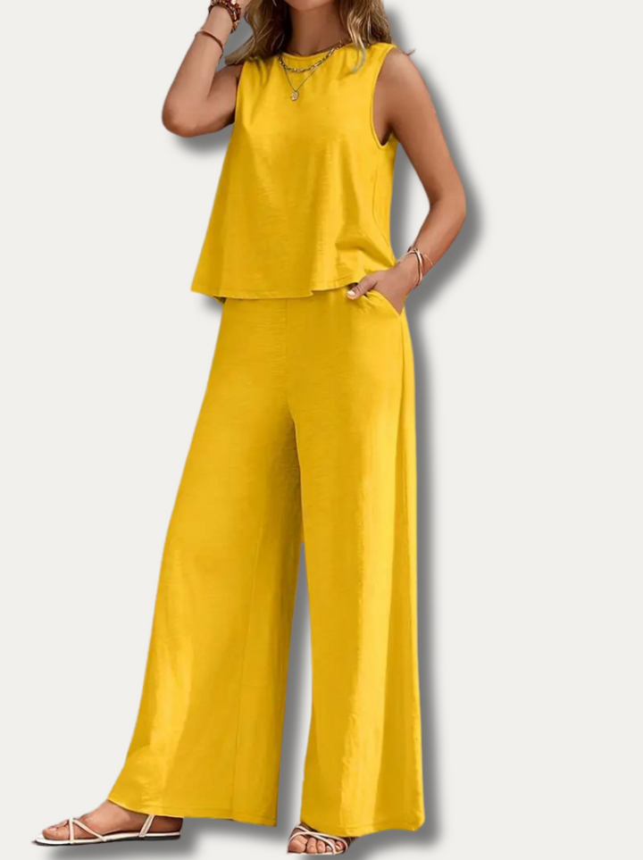 NORA - Stylish and elegant two-divided set