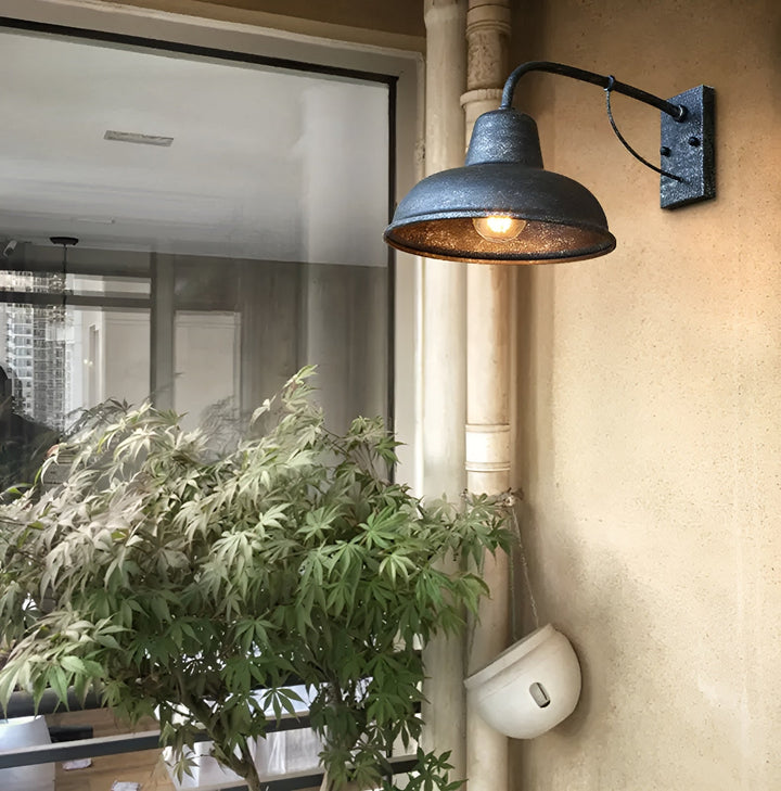Wall light in antique style for indoor and outdoor usage