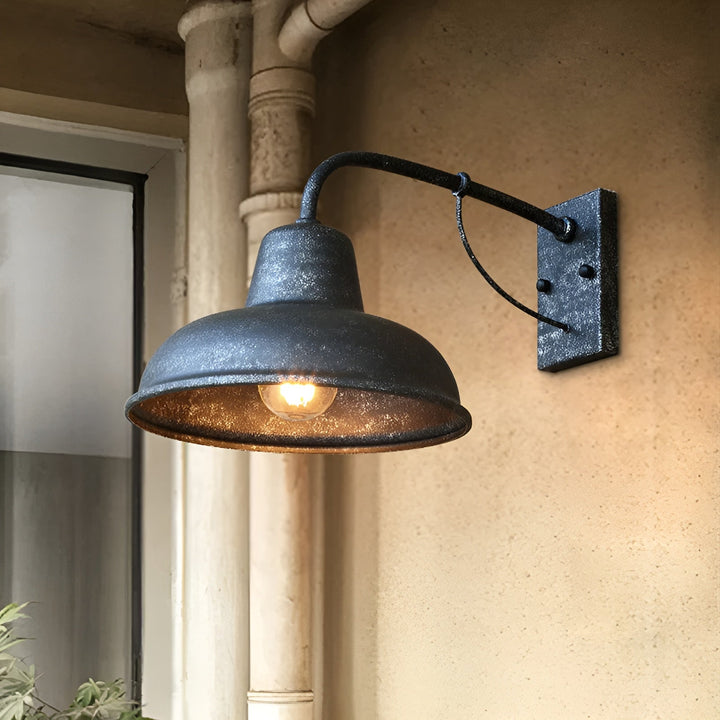 Wall light in antique style for indoor and outdoor usage