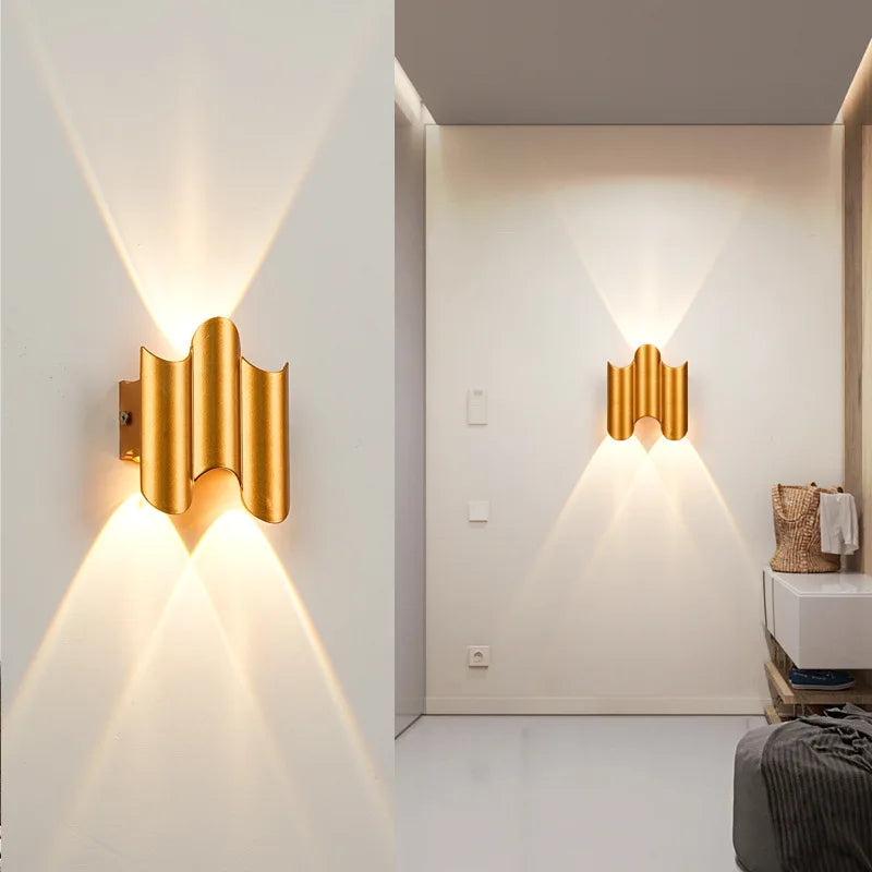 Interior modern wall light - elegant led-ljus in gold