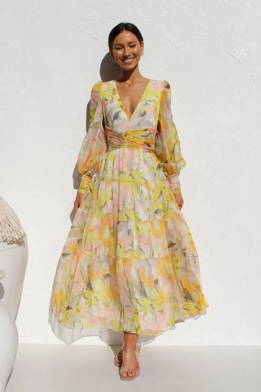 Elegant Woman Chiffon Maxi dress