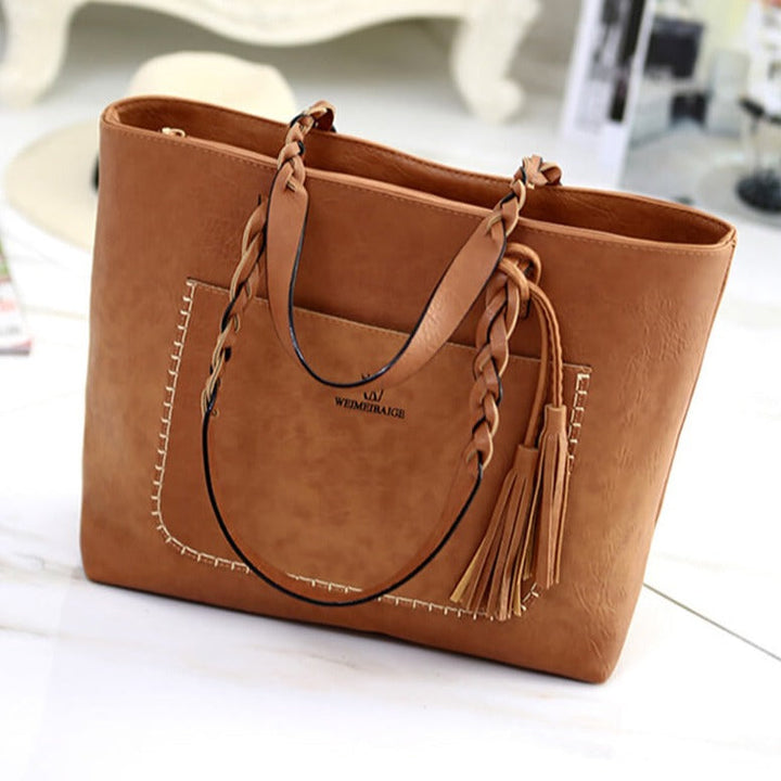 Elegant axle bag for women