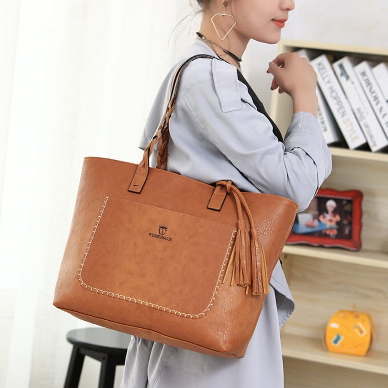 Elegant axle bag for women
