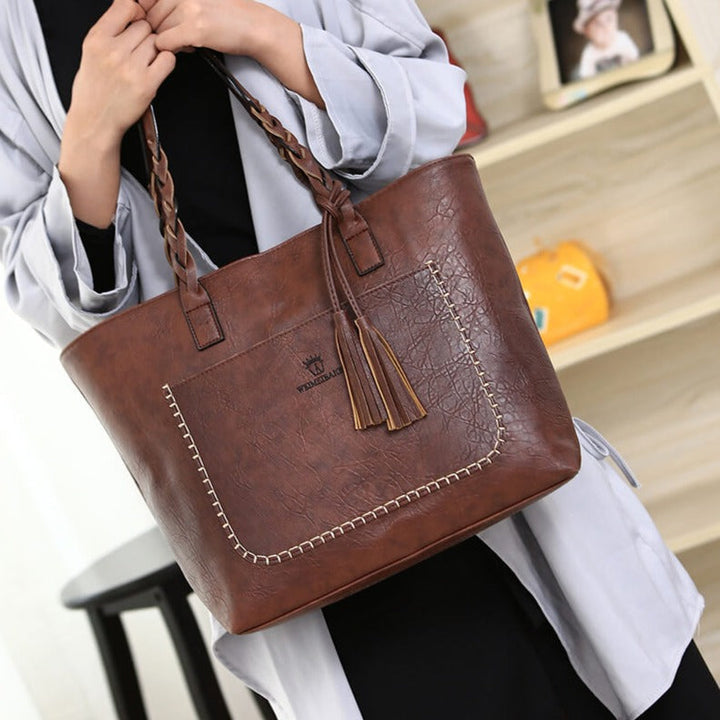 Elegant axle bag for women