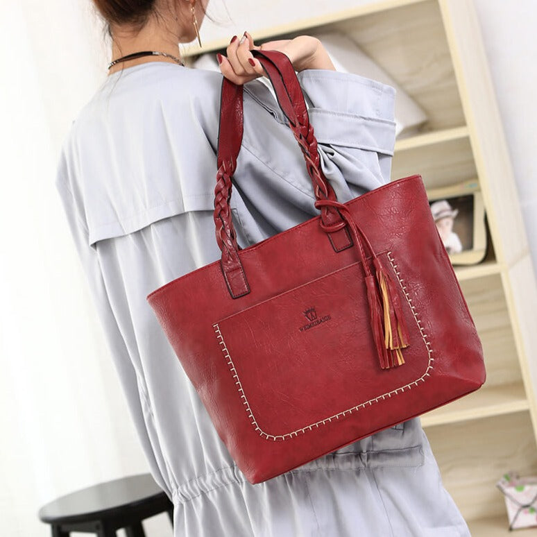 Elegant axle bag for women