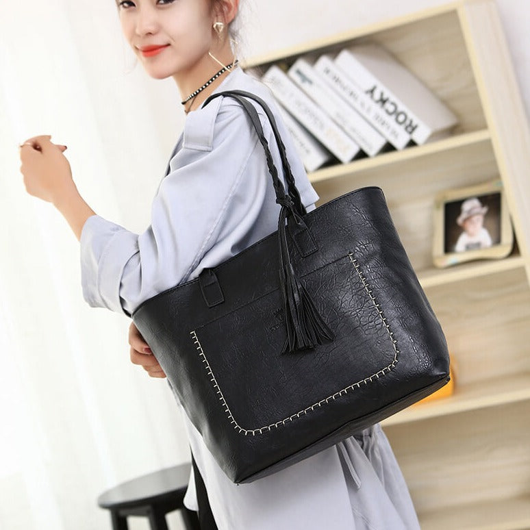 Elegant axle bag for women