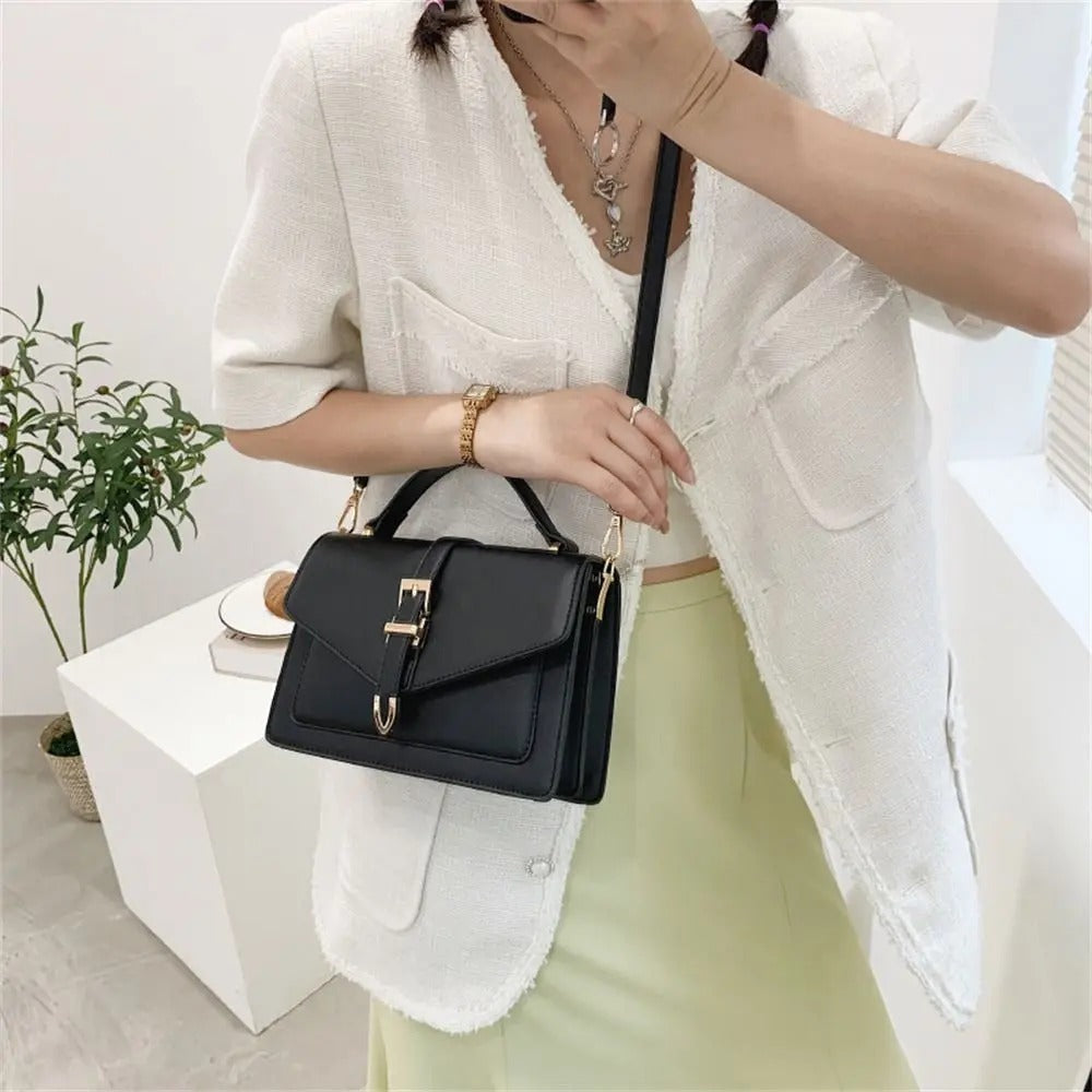Elegant Shoulder Bag for Women - Perfect for Everyday Use in Wood Colors