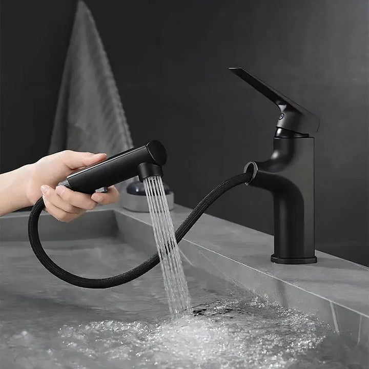Ettgreps bathtub tap with uttrekk carried shower for easy usage