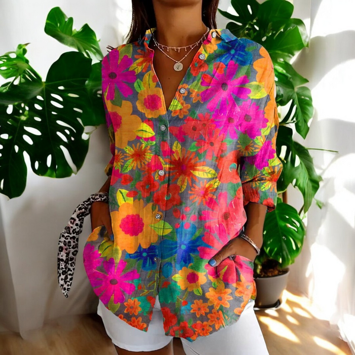 Women Vintage Blouse in Fargerikt Design
