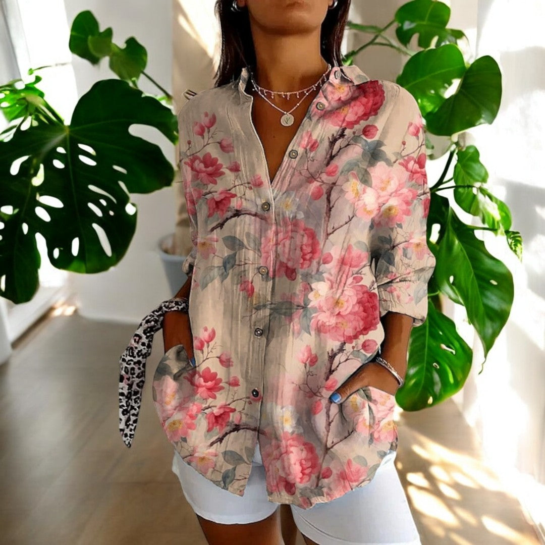 Women Vintage Blouse in Fargerikt Design