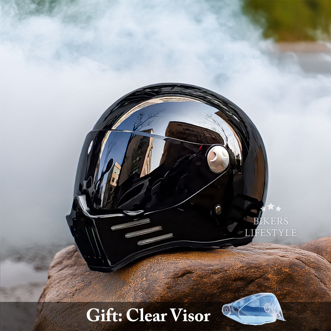 Full face motorcycle helmet for optimum security and comfort