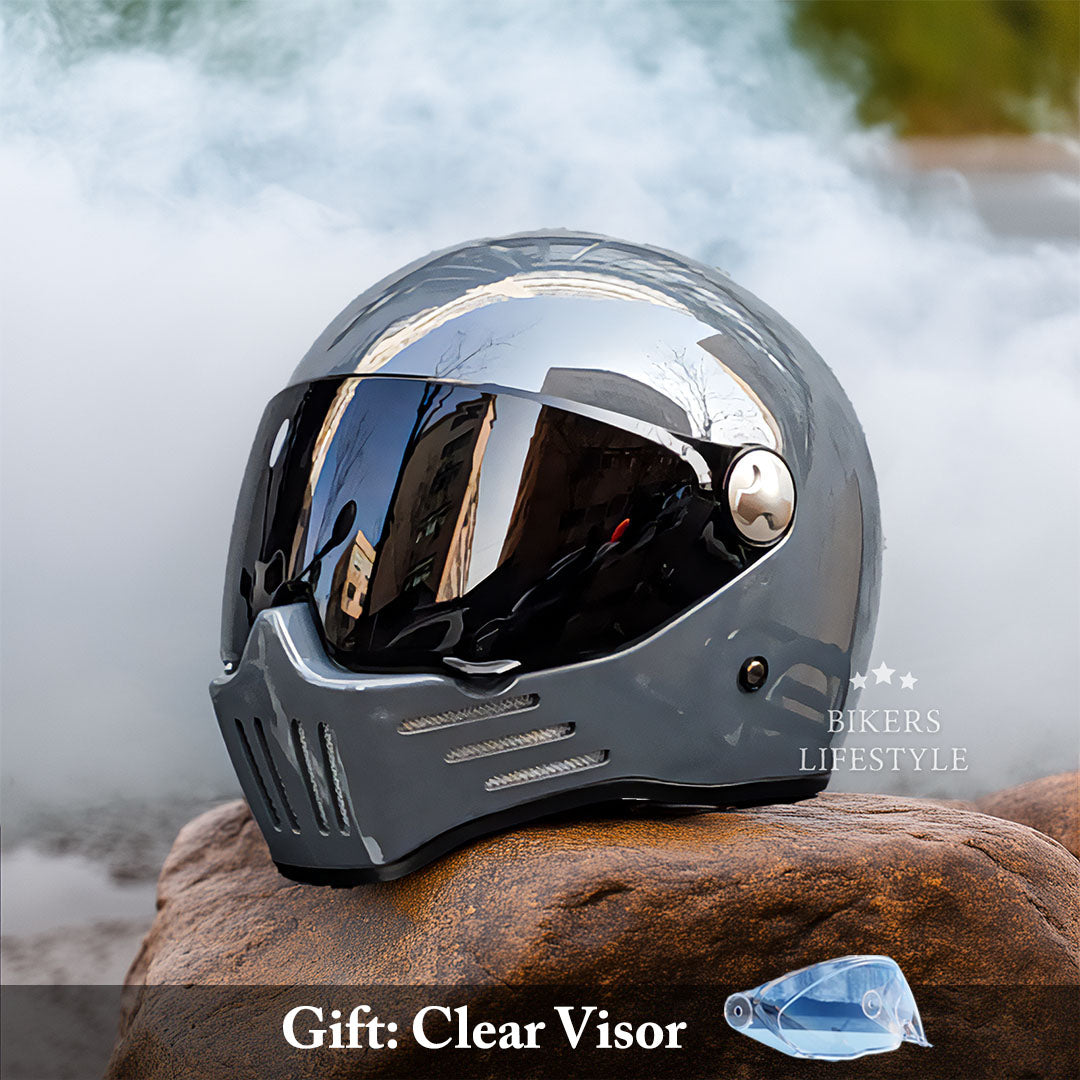 Full face motorcycle helmet for optimum security and comfort
