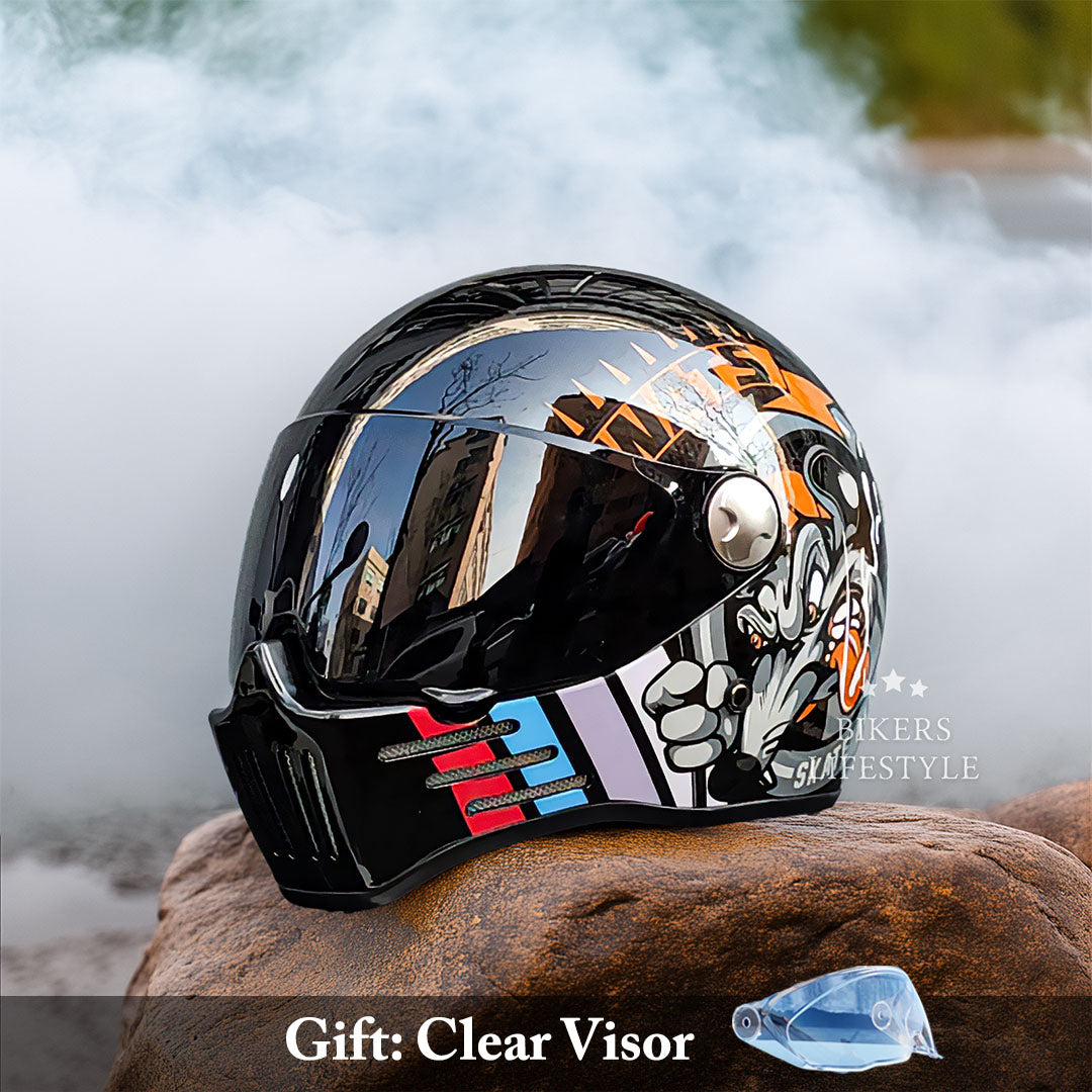 Full face motorcycle helmet for optimum security and comfort