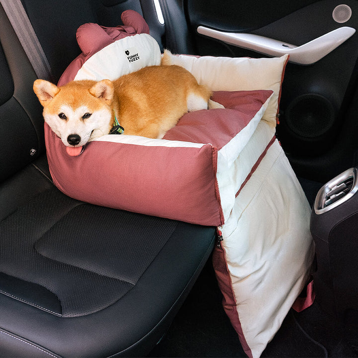 Hundeb Ilseng for secure and comfortable car trip