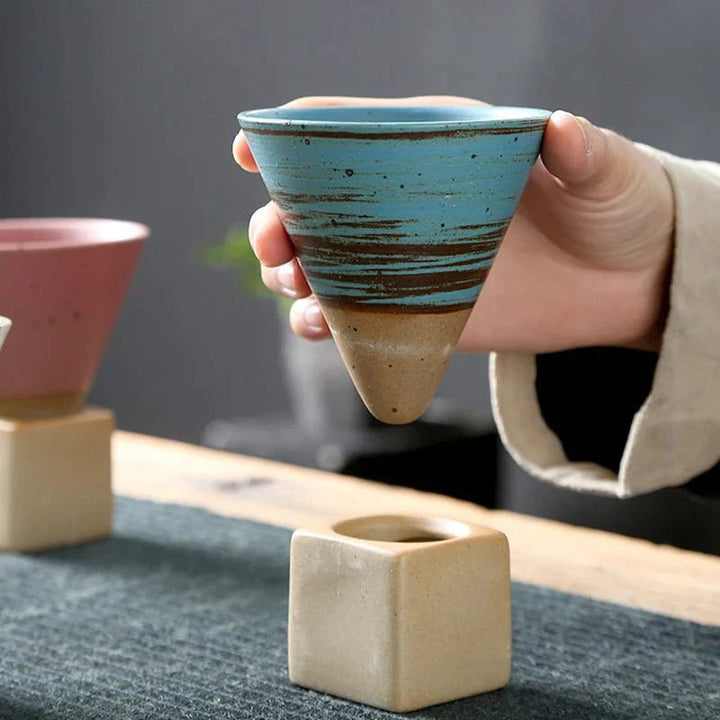 Unique kjegleformet coffee jar for home
