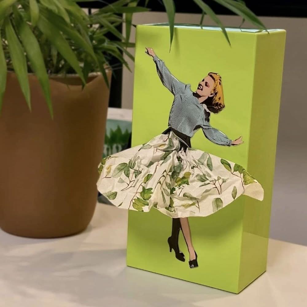 Play tissue tin for classy hemmedeko ration