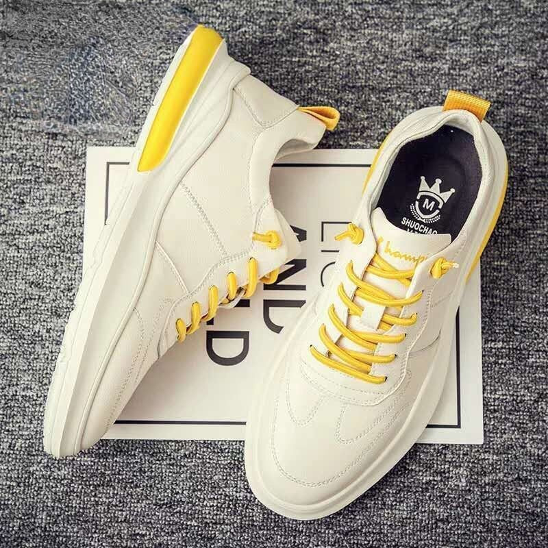 Men atleti take place sneakers for everyday use and activity