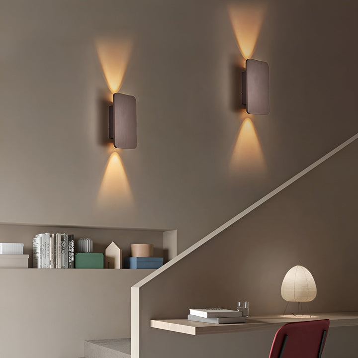Minimalist LED Wall Lamp for the Home – Modern and Energy Efficient