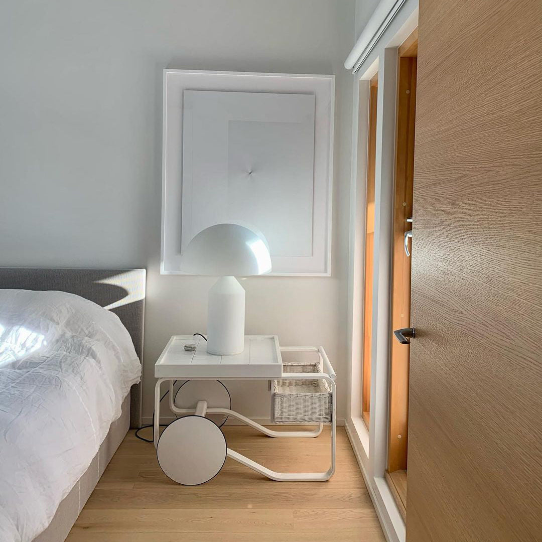 Modern Table Lamp with Geometric Design for Unique Interiors