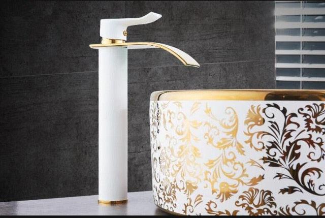 Modern servant tap with Fosse output for swim roe