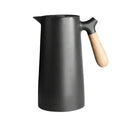 Unisex thermos pan in modern design for heat and cold drikker