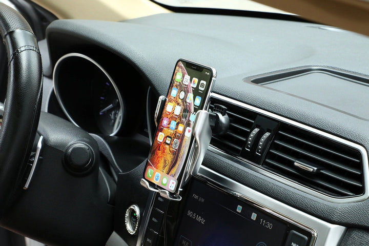 Smart automatic car socket with wireless charge for optimum security