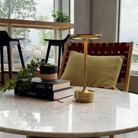 Wireless touch lamp with type c-laddning