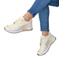 Women: trendy and comfortable sneakers