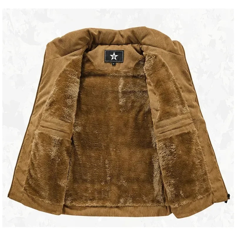 Warm and versatile vest for men